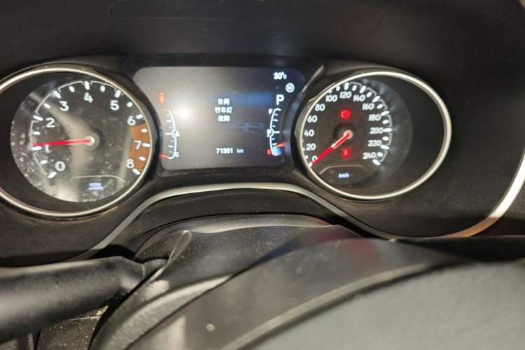 Used Jeep Compass 2017 200T Automatic Family Edition Odometer Close Up
