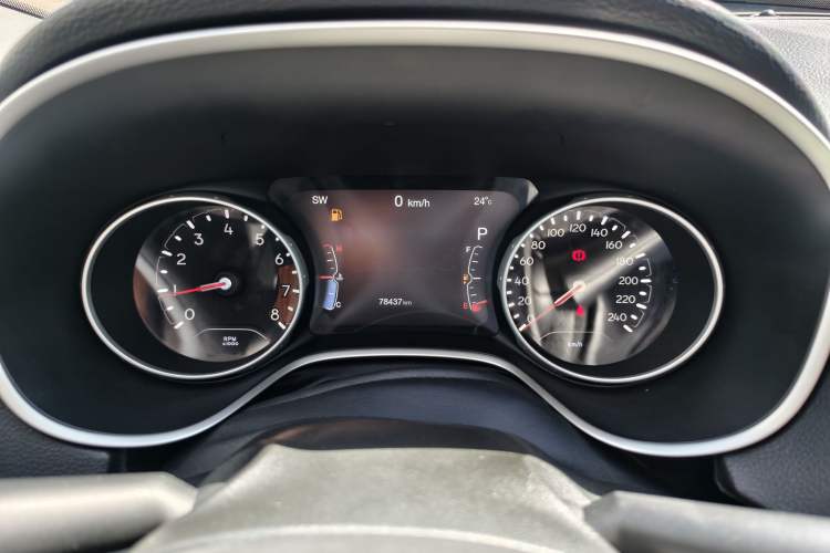Used Jeep Compass 2017 200T Automatic Prestige Edition Odometer Close Up