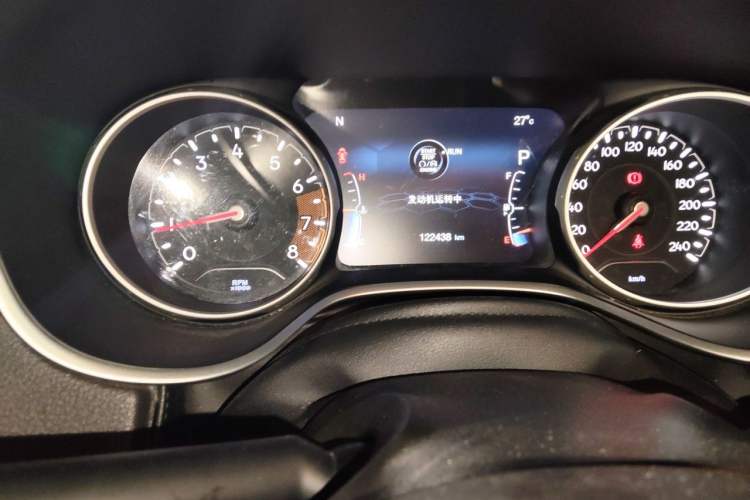 Used Jeep Compass 2017 200T Automatic Family Edition Odometer Close Up