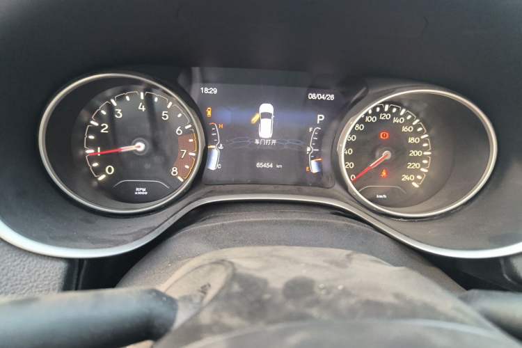 Used Jeep Compass 2017 200T Automatic Family Edition Odometer Close Up