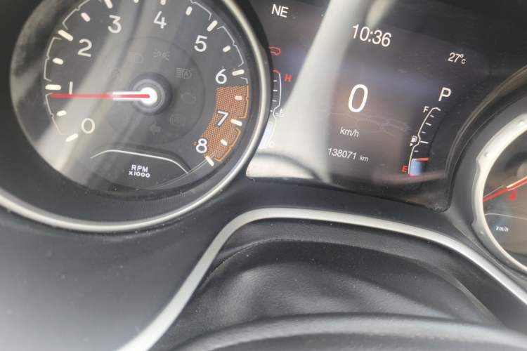 Used Jeep Compass 2017 200T Automatic Family Edition Odometer Close Up