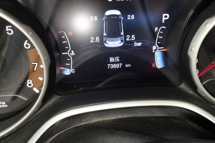 Used Jeep Compass 2017 200T Automatic Family Edition Odometer Close Up