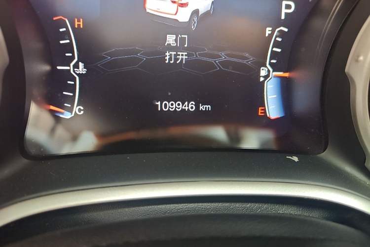 Used Jeep Compass 2017 200T Automatic Family Edition Odometer Close Up