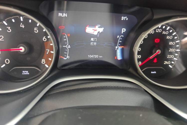 Used Jeep Compass 2017 200T Automatic Family Edition Odometer Close Up