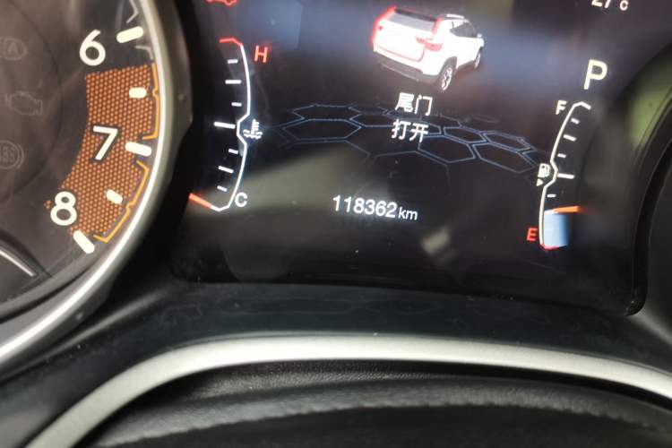 Used Jeep Compass 2017 200T Automatic Family Edition Odometer Close Up