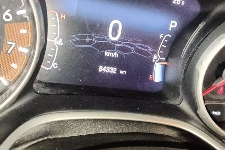 Used Jeep Compass 2017 200T Automatic Family Edition Odometer Close Up