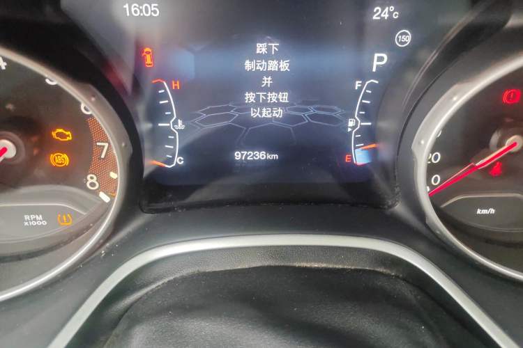 Used Jeep Compass 2017 200T Automatic Family Edition Odometer Close Up