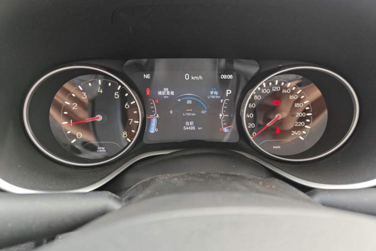 Used Jeep Compass 2017 200T Automatic Family Edition Odometer Close Up