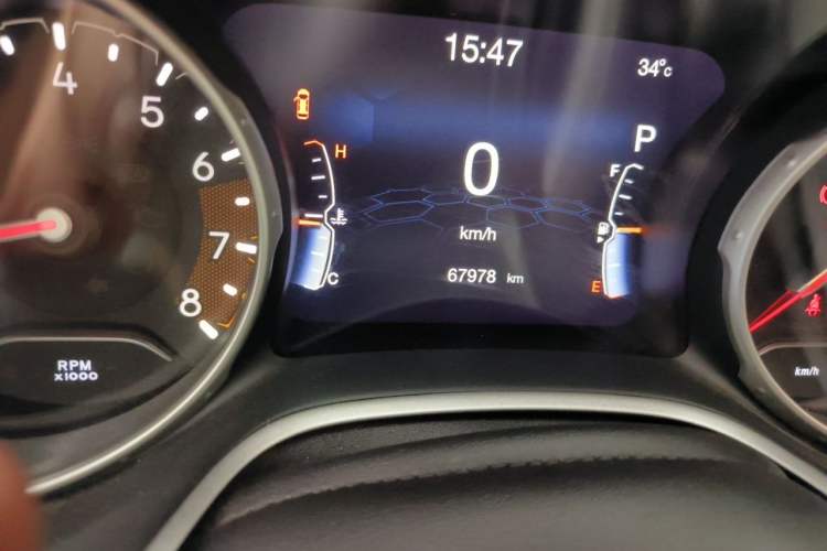 Used Jeep Compass 2017 200T Automatic Family Edition Odometer Close Up