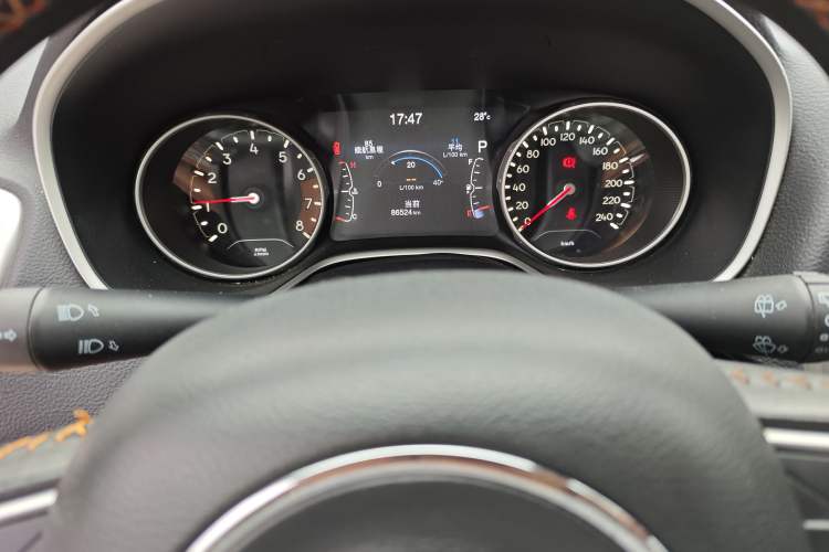 Used Jeep Compass 2017 200T Automatic Family Edition Odometer Close Up