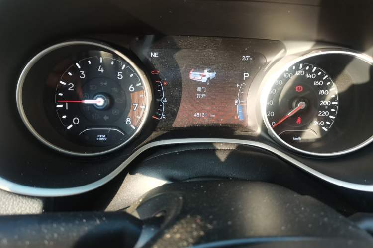 Used Jeep Compass 2017 200T Automatic Family Edition Odometer Close Up