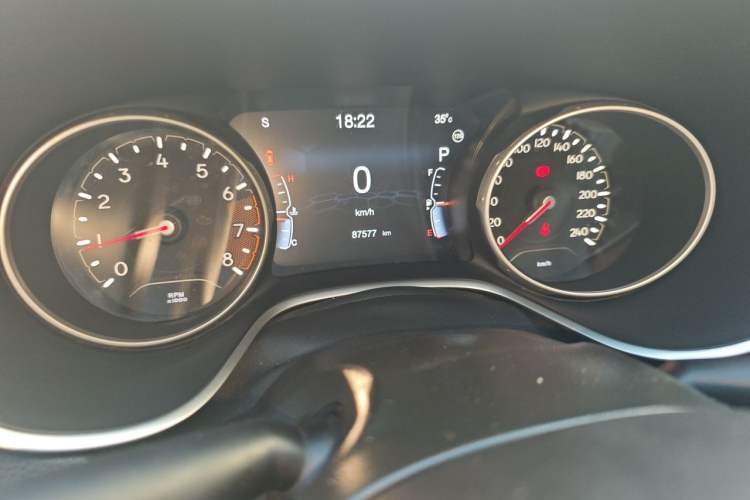Used Jeep Compass 2017 200T Automatic Family Edition Odometer Close Up