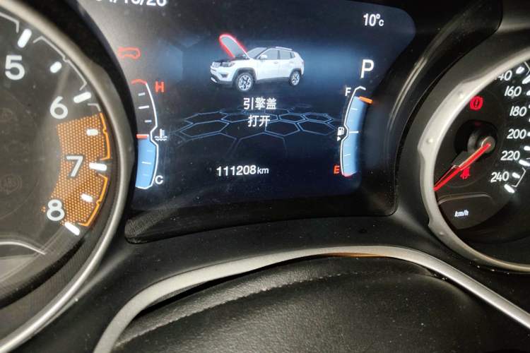 Used Jeep Compass 2017 200T Automatic Family Edition Odometer Close Up