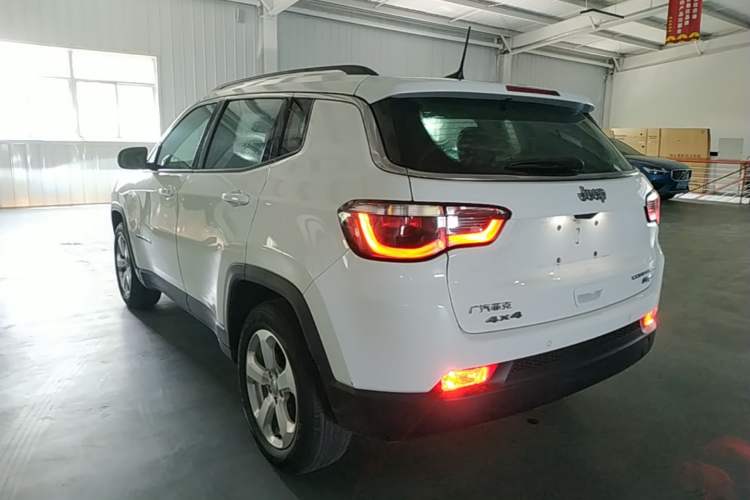 Used Jeep Compass 2017 200T Automatic Family Edition Rear Left 45 Deg