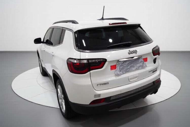 Used Jeep Compass 2017 200T Automatic Family Edition Rear Left 45 Deg