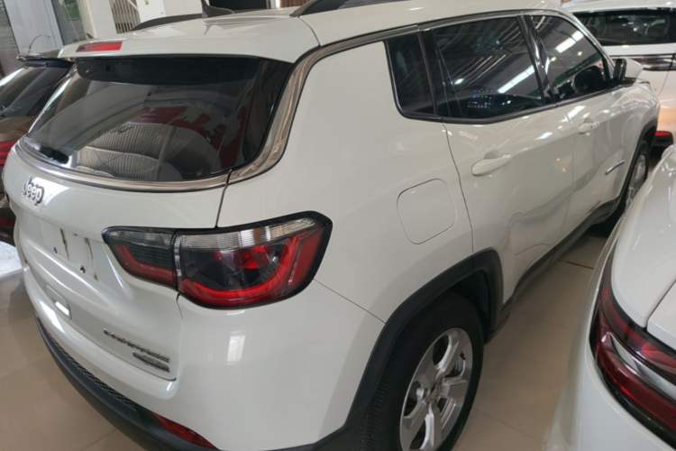 Used Jeep Compass 2017 200T Automatic Family Edition Rear Right 45 Deg