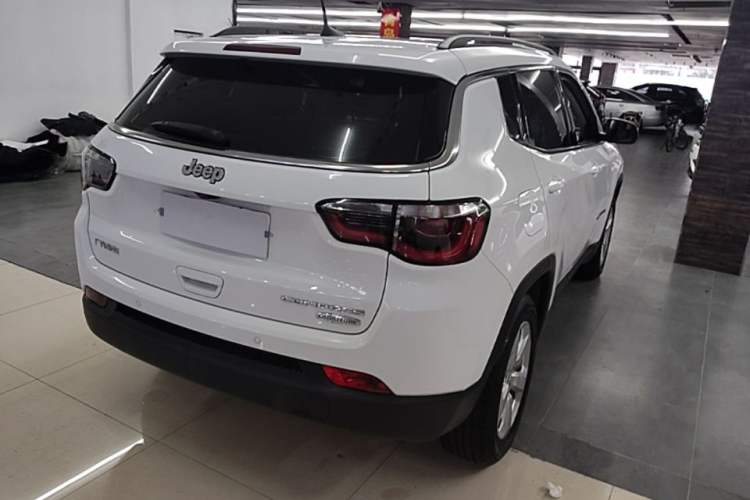 Used Jeep Compass 2017 200T Automatic Family Edition Rear Right 45 Deg