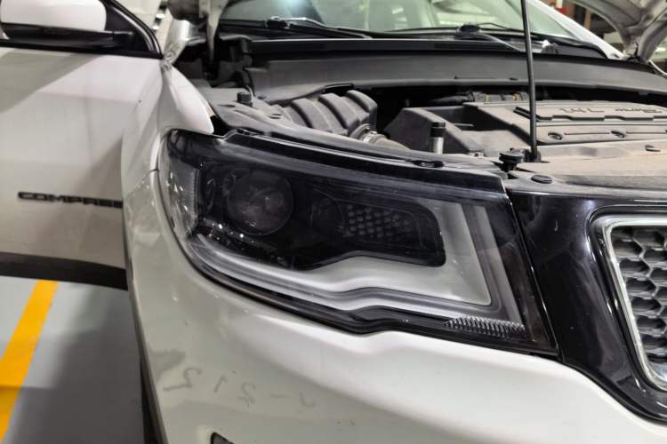 Used Jeep Compass 2017 200T Automatic Family Edition Right Front Headlight