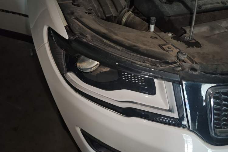 Used Jeep Compass 2017 200T Automatic Family Edition Right Front Headlight