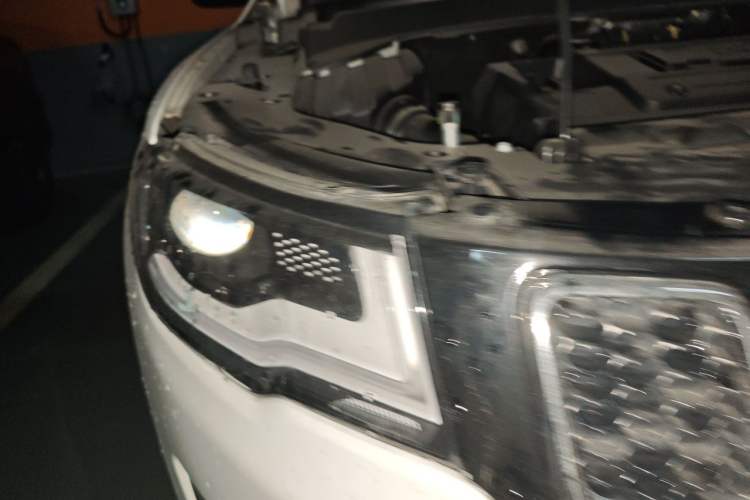 Used Jeep Compass 2017 200T Automatic Family Edition Right Front Headlight