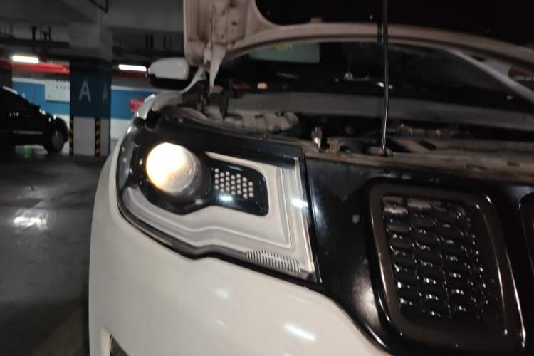 Used Jeep Compass 2017 200T Automatic Family Edition Right Front Headlight