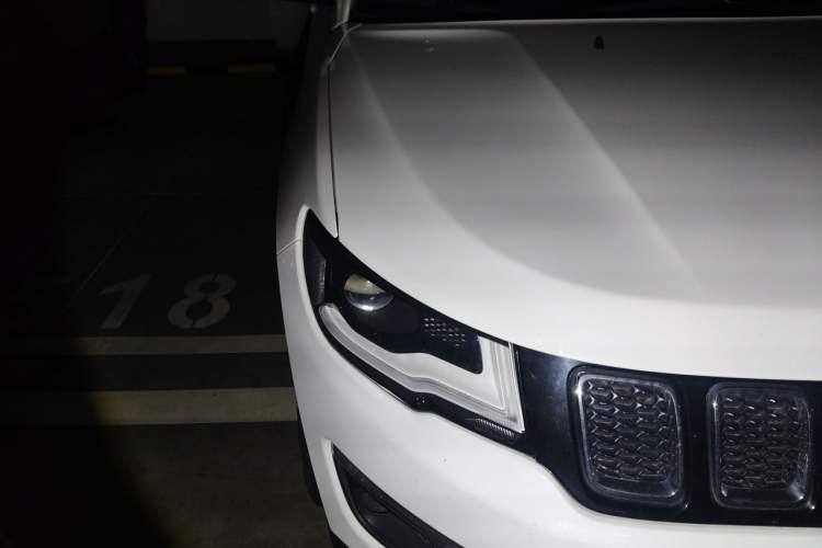 Used Jeep Compass 2017 200T Automatic Family Edition Right Front Headlight