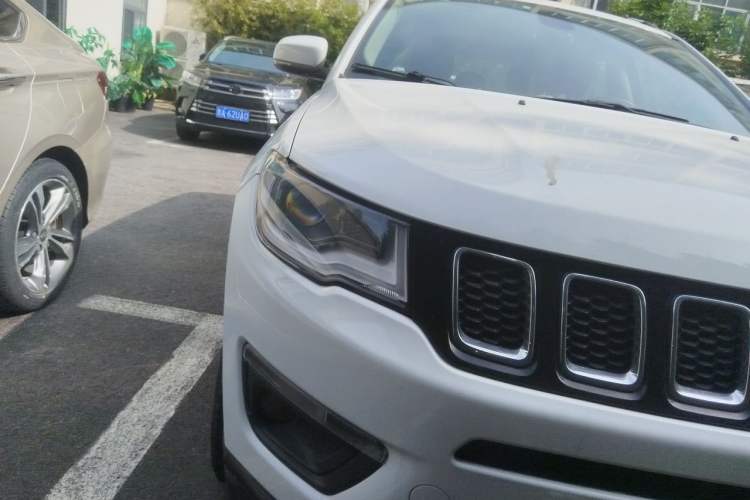 Used Jeep Compass 2017 200T Automatic Family Edition Right Front Headlight