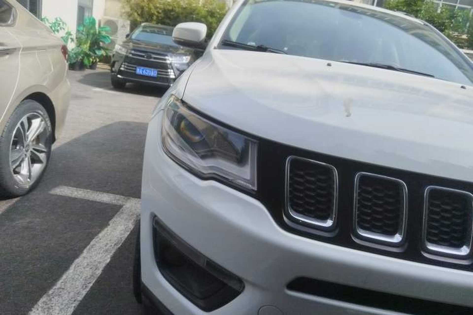 Used Jeep Compass 2017 200T Automatic Family Edition Right Front Headlight