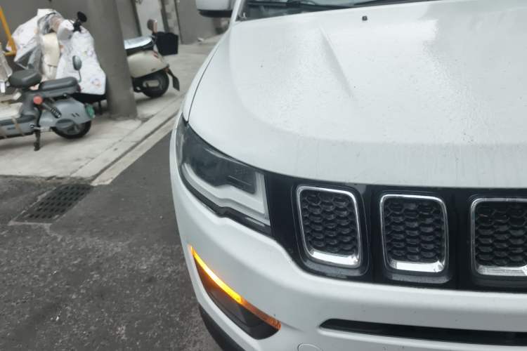 Used Jeep Compass 2017 200T Automatic Enjoyment Version Right Front Headlight