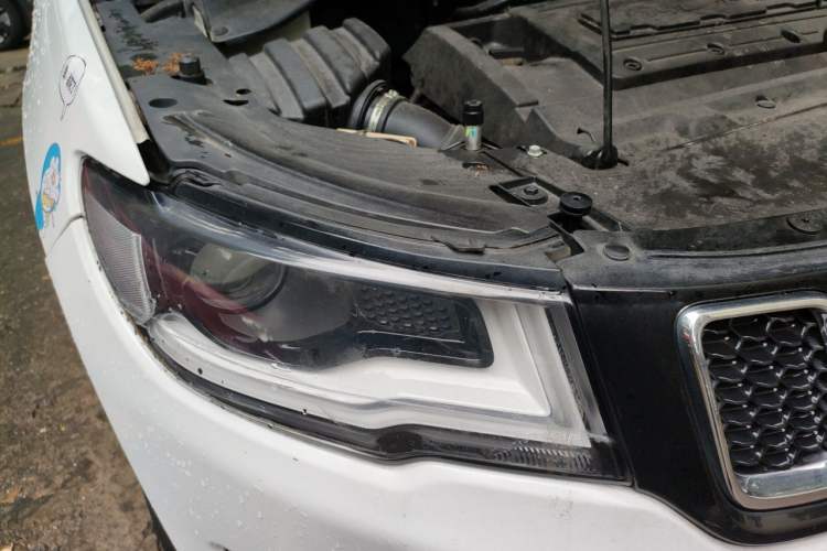 Used Jeep Compass 2017 200T Automatic Family Edition Right Front Headlight
