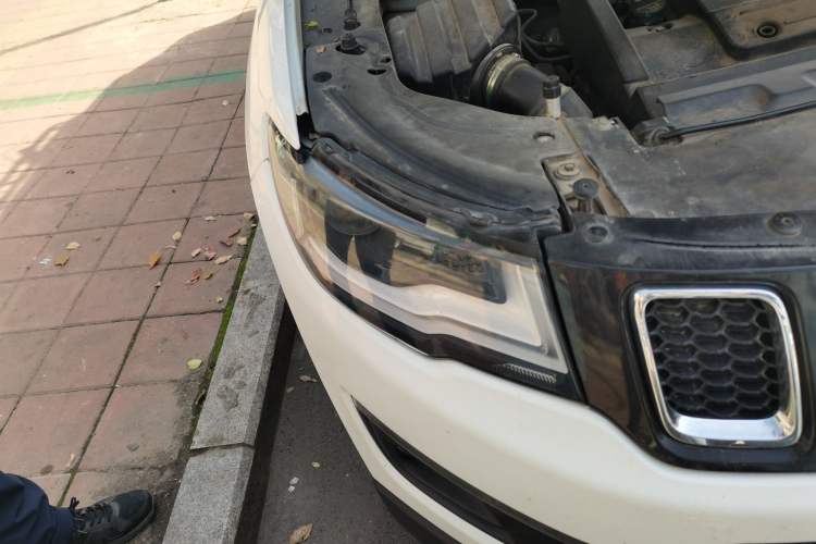 Used Jeep Compass 2017 200T Automatic Family Edition Right Front Headlight