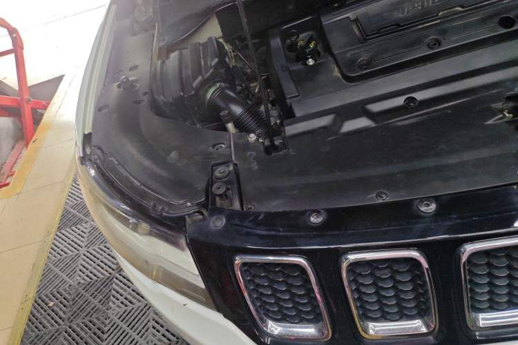 Used Jeep Compass 2017 200T Automatic Family Edition Right Front Headlight