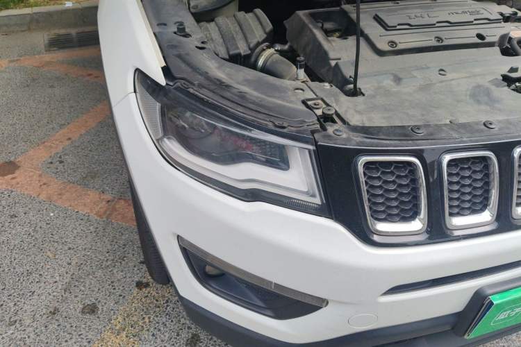 Used Jeep Compass 2017 200T Automatic Family Edition Right Front Headlight