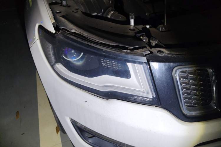 Used Jeep Compass 2017 200T Automatic Family Edition Right Front Headlight