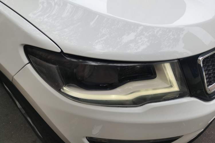 Used Jeep Compass 2017 200T Automatic Family Edition Right Front Headlight