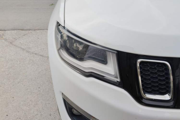 Used Jeep Compass 2017 200T Automatic Family Edition Right Front Headlight