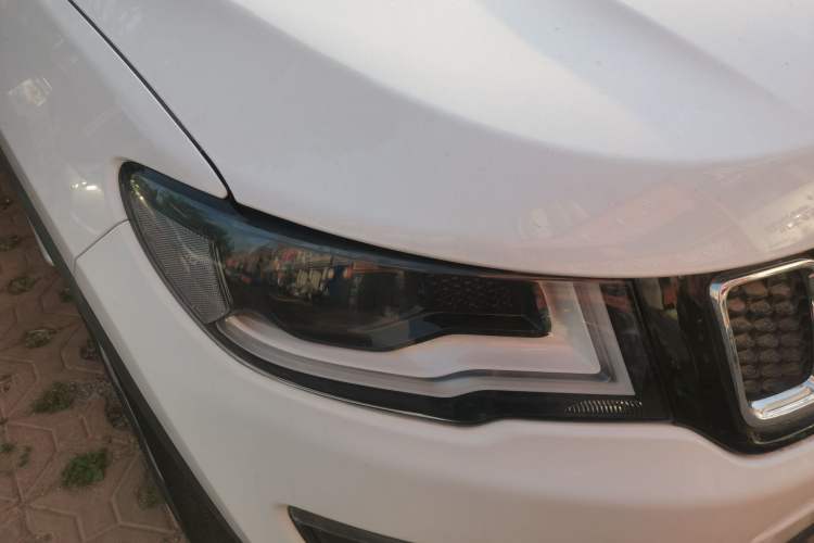 Used Jeep Compass 2017 200T Automatic Family Edition Right Front Headlight