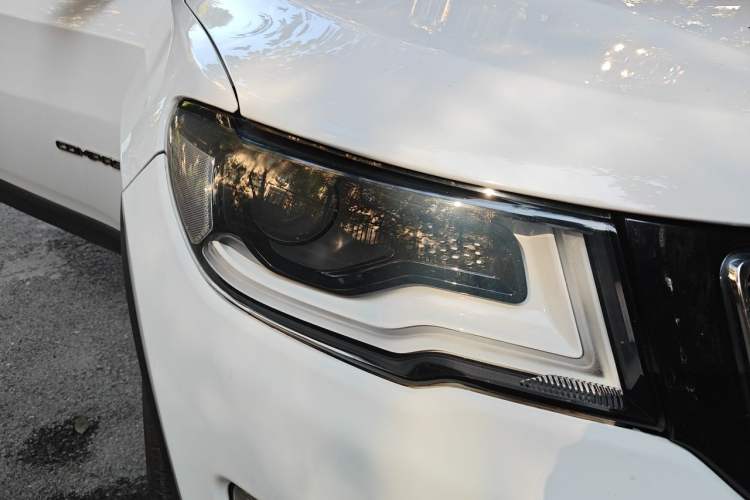 Used Jeep Compass 2017 200T Automatic Family Edition Right Front Headlight