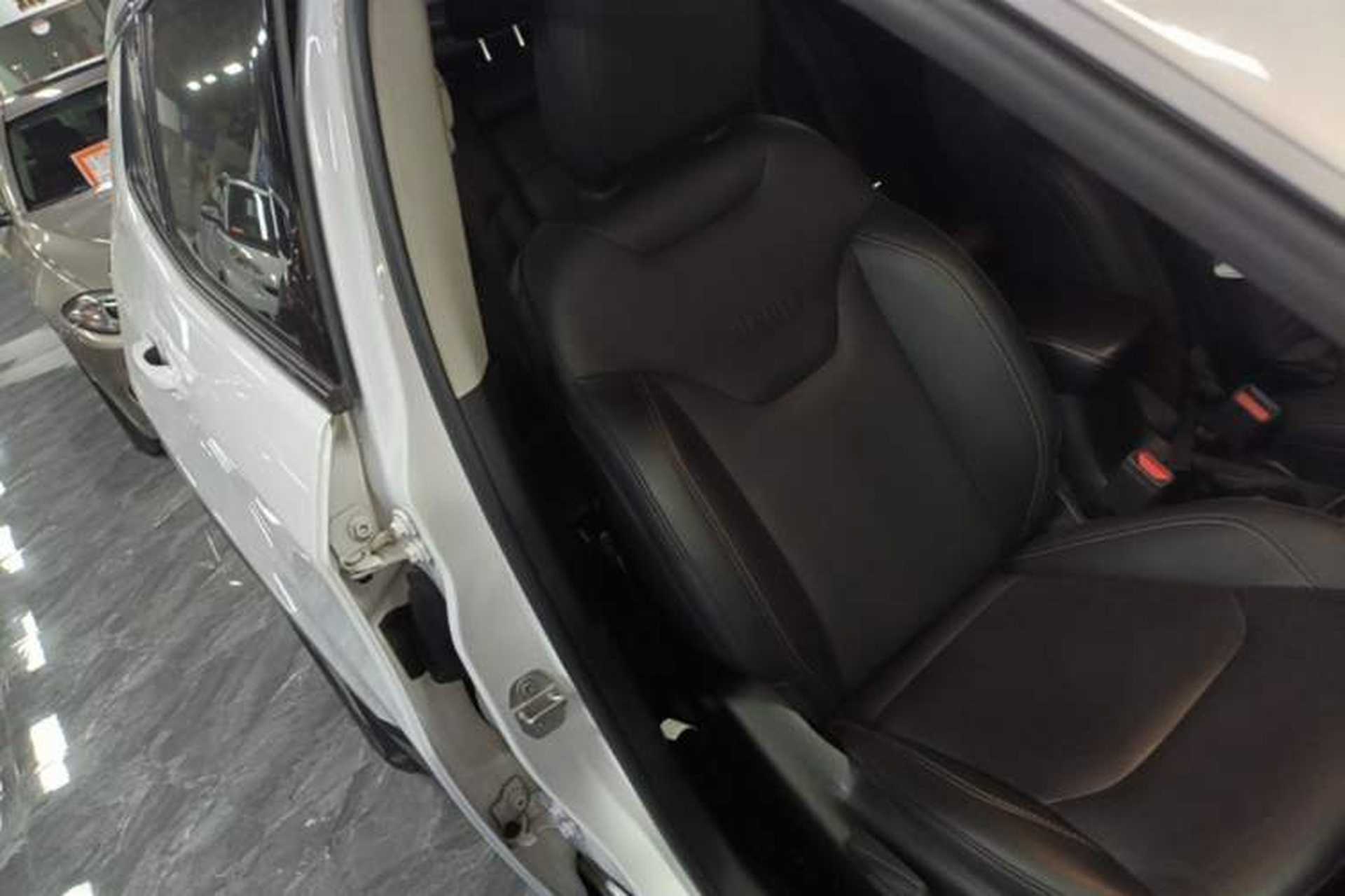 Used Jeep Compass 2017 200T Automatic Family Edition Right Front Seat