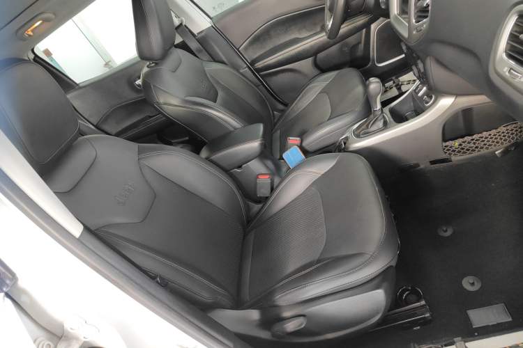 Used Jeep Compass 2017 200T Automatic Family Edition Right Front Seat