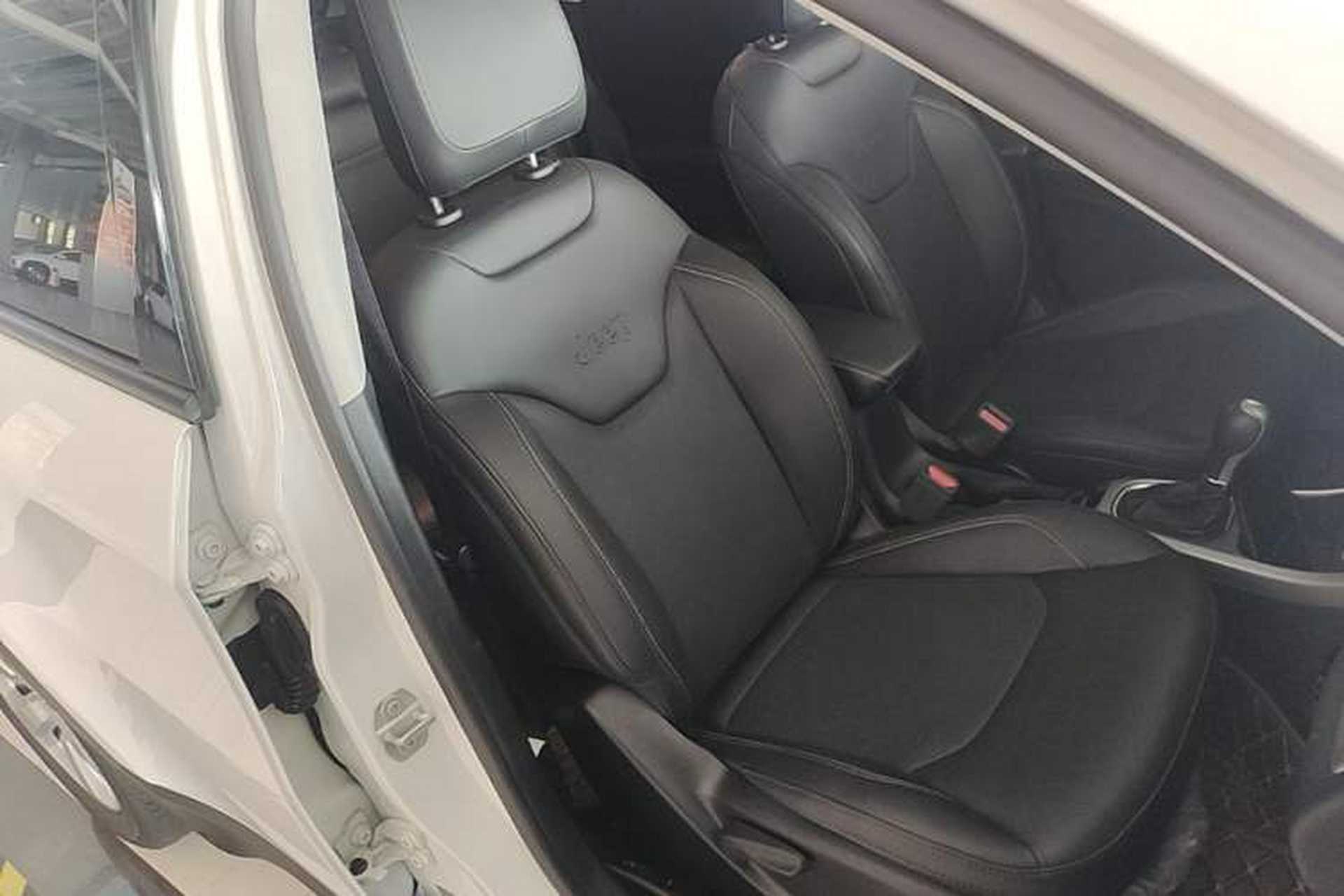 Used Jeep Compass 2017 200T Automatic Family Edition Right Front Seat