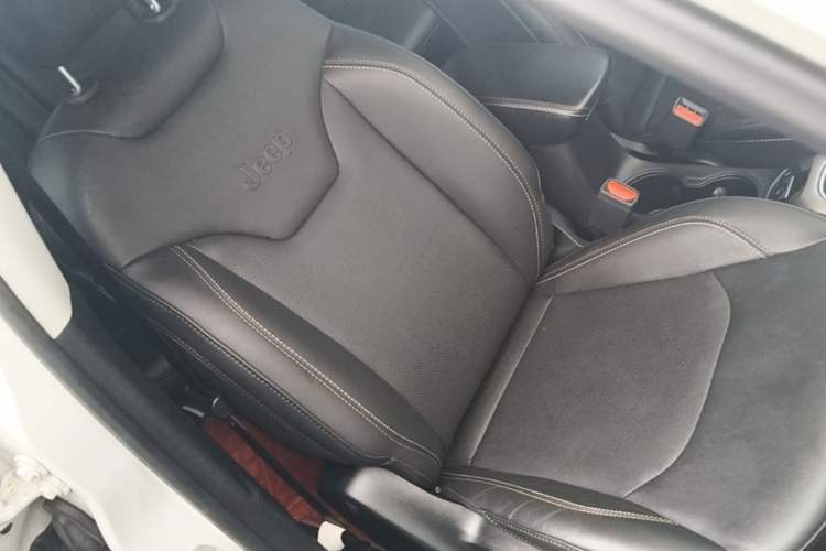 Used Jeep Compass 2017 200T Automatic Family Edition Right Front Seat
