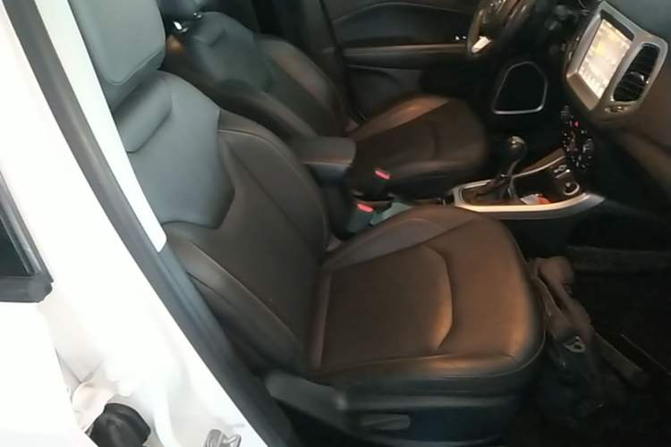 Used Jeep Compass 2017 200T Automatic Family Edition Right Front Seat