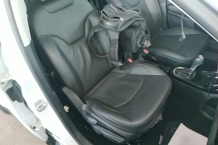 Used Jeep Compass 2017 200T Automatic Prestige Edition Right Front Seat