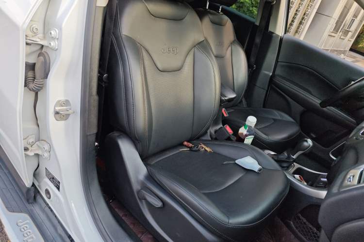 Used Jeep Compass 2017 200T Automatic Family Edition Right Front Seat
