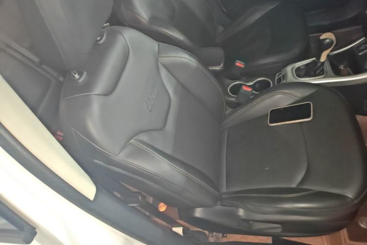 Used Jeep Compass 2017 200T Automatic Family Edition Right Front Seat
