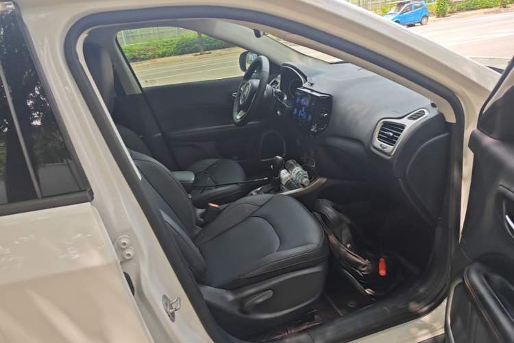 Used Jeep Compass 2017 200T Automatic Family Edition Right Front Seat