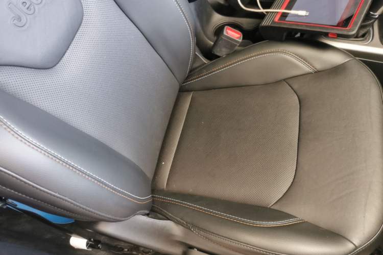 Used Jeep Compass 2017 200T Automatic Family Edition Right Front Seat