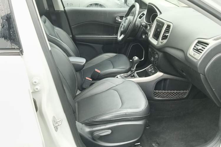 Used Jeep Compass 2017 200T Automatic Family Edition Right Front Seat