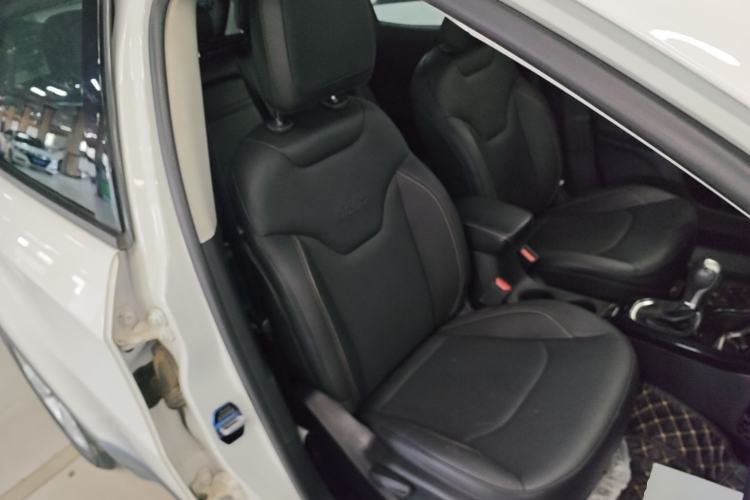 Used Jeep Compass 2017 200T Automatic Family Edition Right Front Seat